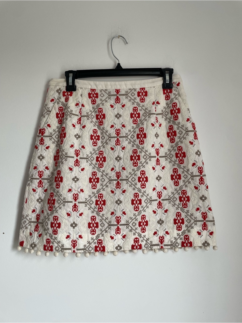 Maeve Anthropologie White/Red/Gray Embroidered A-Line Mini Skirt Pom-Poms Zip 4